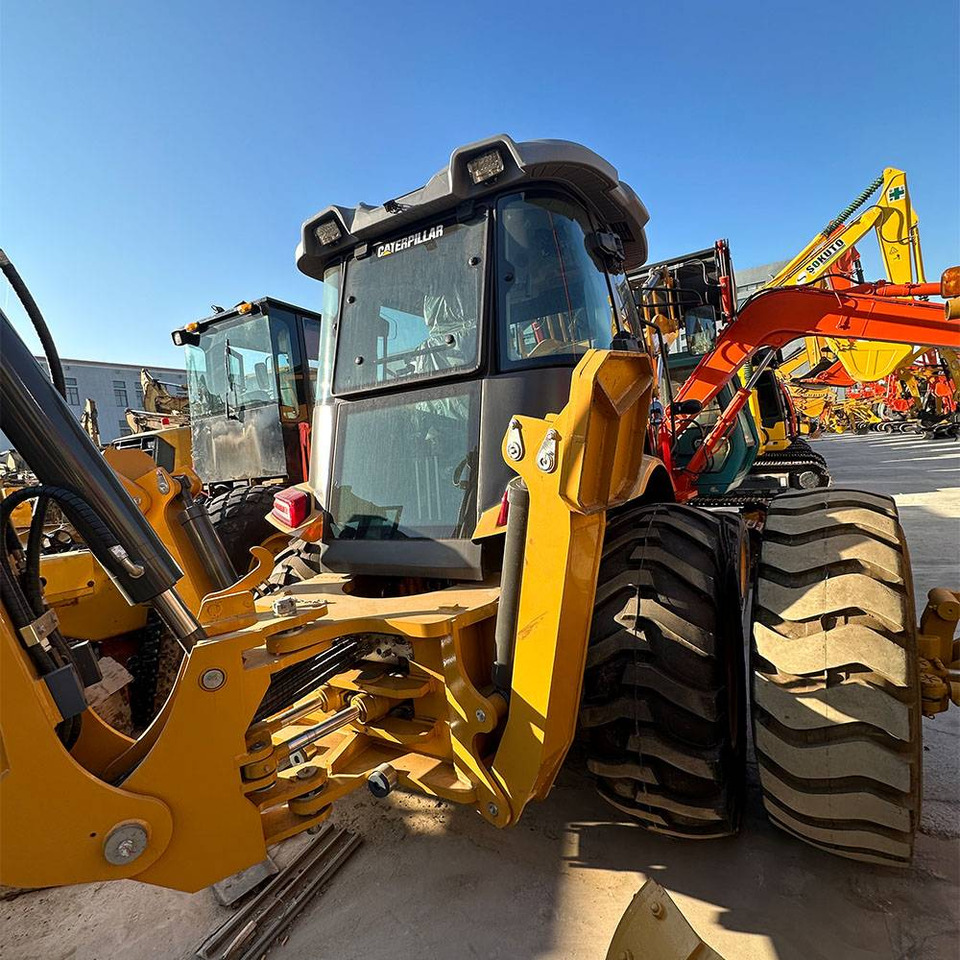 CATERPILLAR 420F - Backhoe loader: picture 4 CATERPILLAR 420F - Backhoe loader: picture 4