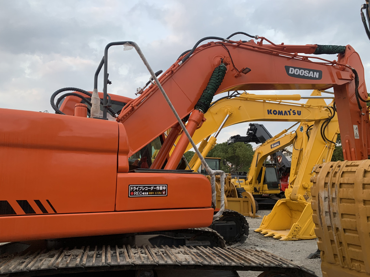 DOOSAN DX225LC - Wheel excavator: picture 1 DOOSAN DX225LC - Wheel excavator: picture 1