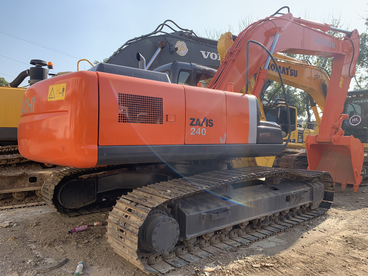 Hitachi Zaxis 240 - Excavator: picture 3 Hitachi Zaxis 240 - Excavator: picture 3