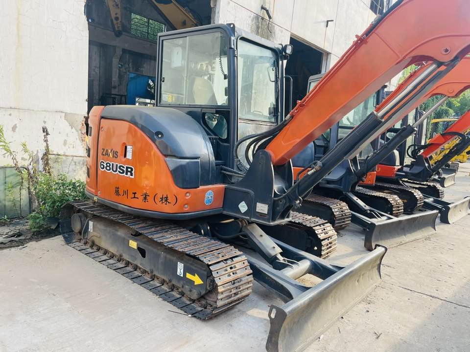 Hitachi Zaxis 68USR - Mini excavator: picture 3 Hitachi Zaxis 68USR - Mini excavator: picture 3