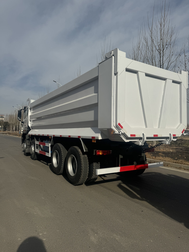 Howo 8x4 - Dumper: picture 2 Howo 8x4 - Dumper: picture 2