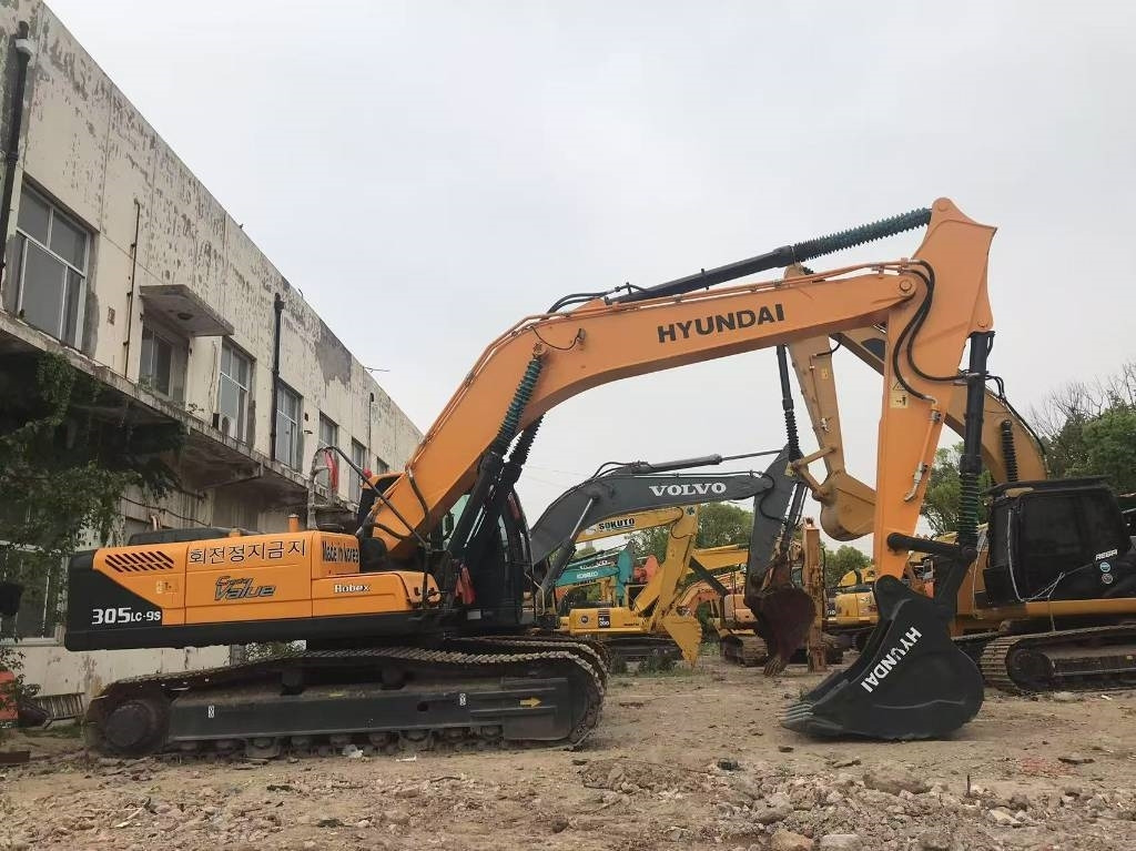 Hyundai 305LC-9S - Crawler excavator: picture 2 Hyundai 305LC-9S - Crawler excavator: picture 2