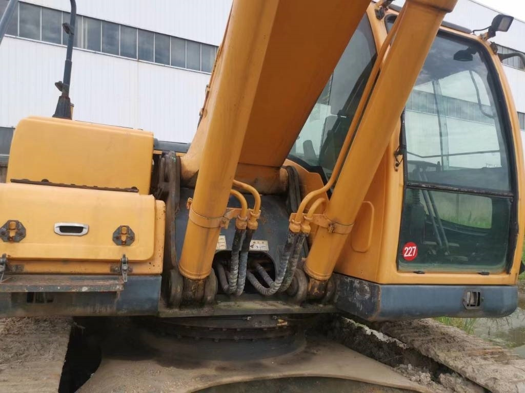 Hyundai 350L VS - Crawler excavator: picture 2 Hyundai 350L VS - Crawler excavator: picture 2