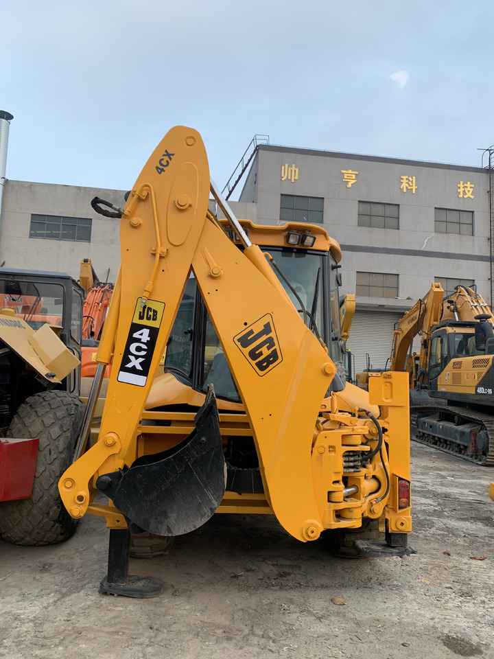 JCB 4CX - Wheel loader: picture 3 JCB 4CX - Wheel loader: picture 3