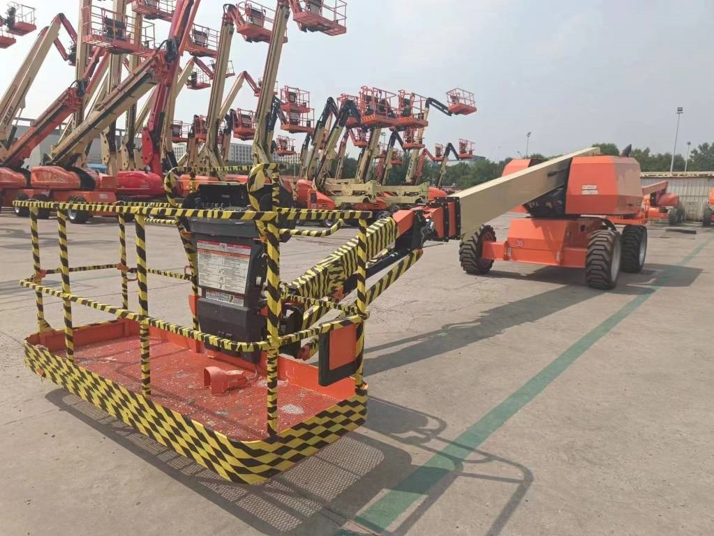 JLG 660 SJ - Telescopic boom: picture 1 JLG 660 SJ - Telescopic boom: picture 1