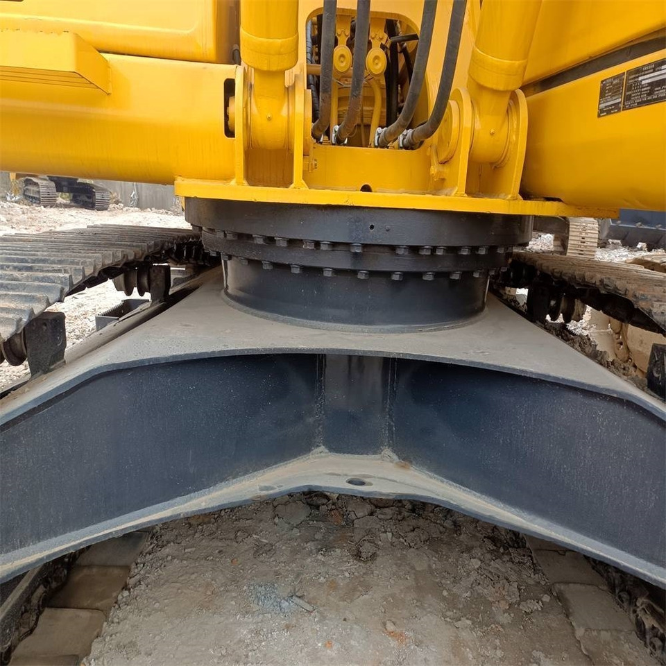 Komatsu PC 200 - Crawler excavator: picture 5 Komatsu PC 200 - Crawler excavator: picture 5