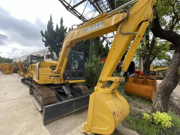 Komatsu PC70-8 - Mini excavator: picture 1 Komatsu PC70-8 - Mini excavator: picture 1