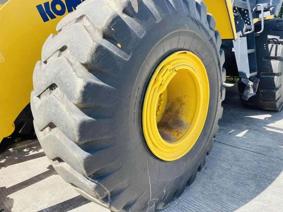 Komatsu WA470 - Wheel loader: picture 4 Komatsu WA470 - Wheel loader: picture 4