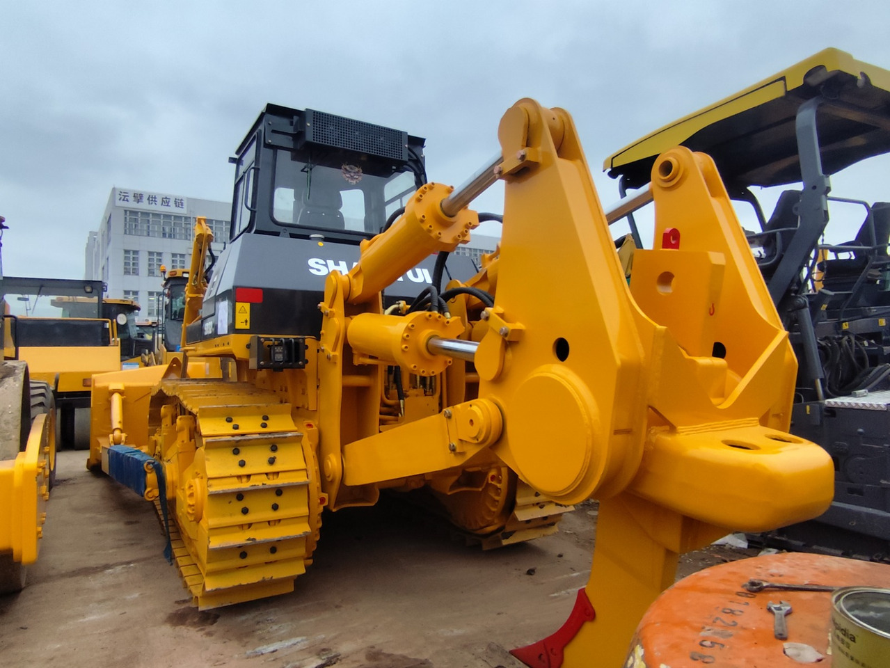 SHANTUI SD32 - Bulldozer: picture 1 SHANTUI SD32 - Bulldozer: picture 1
