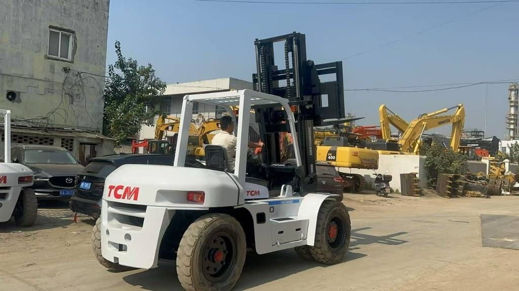 TCM FD 100 Z8 - Telescopic handler: picture 1 TCM FD 100 Z8 - Telescopic handler: picture 1