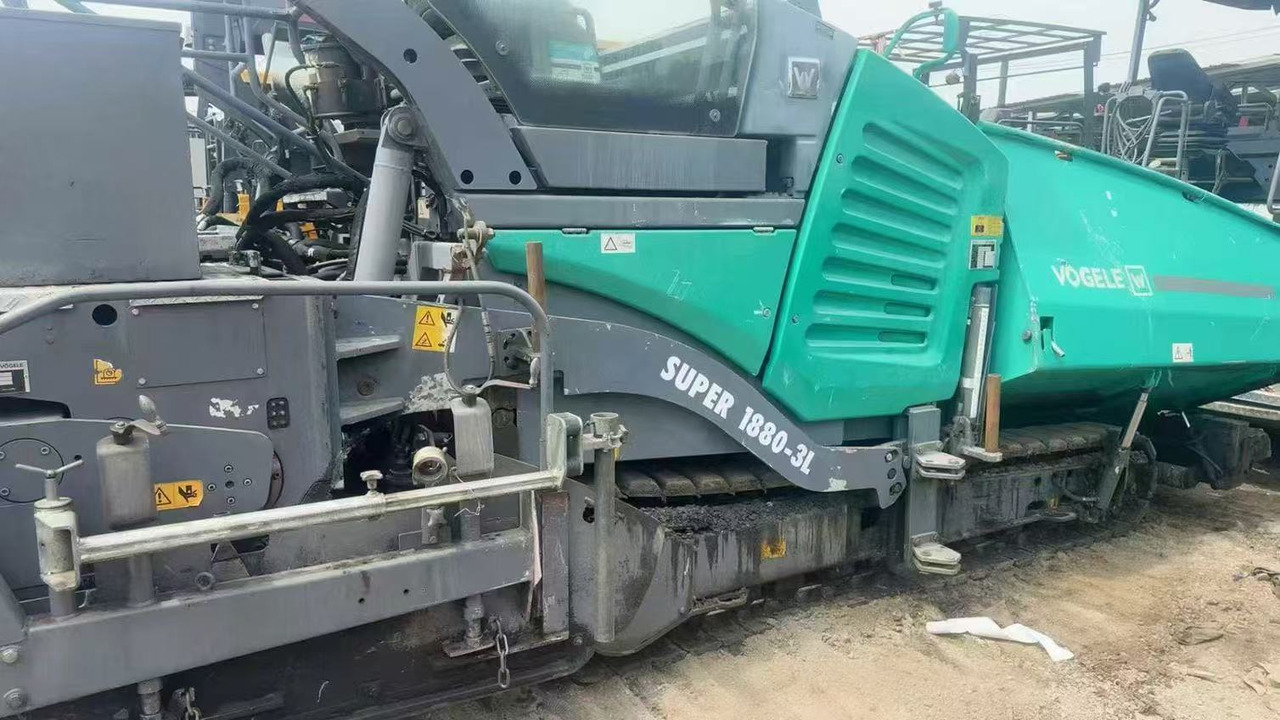 Vogele SUPER 1880-3L - Asphalt paver: picture 4 Vogele SUPER 1880-3L - Asphalt paver: picture 4