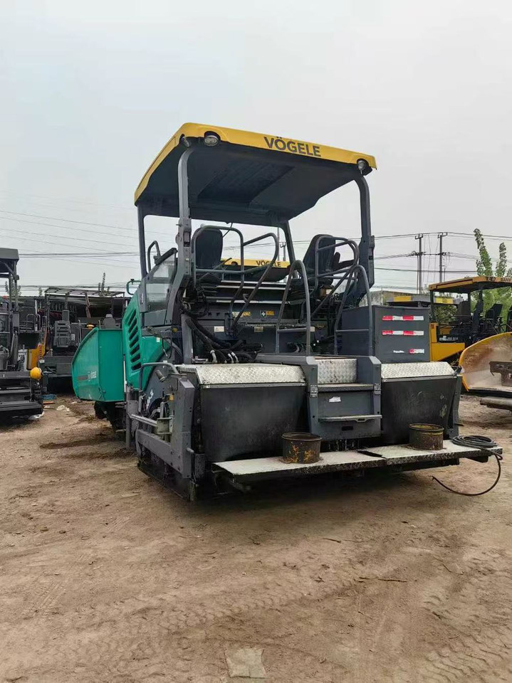 Vogele SUPER 1880-3L - Asphalt paver: picture 3 Vogele SUPER 1880-3L - Asphalt paver: picture 3