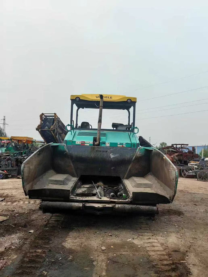Vogele SUPER 1880-3L - Asphalt paver: picture 2 Vogele SUPER 1880-3L - Asphalt paver: picture 2
