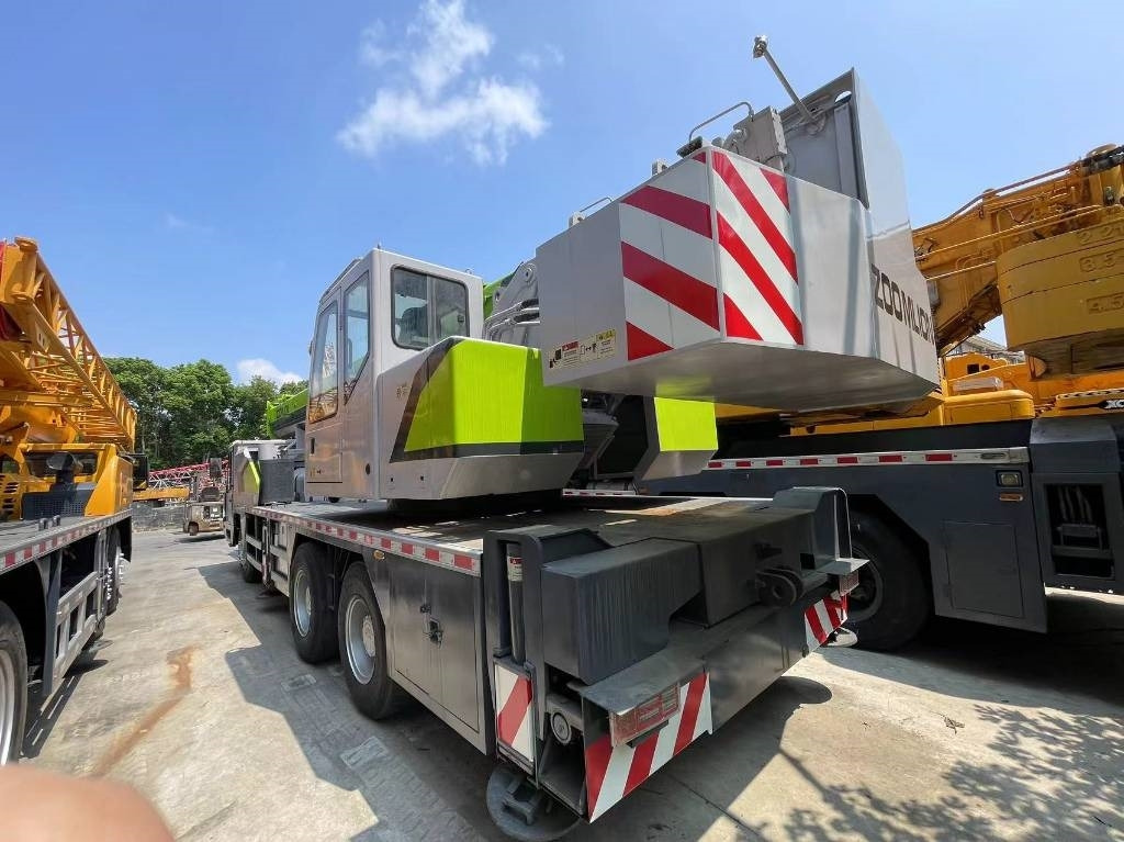 Zoomlion ZCT251V - All terrain crane: picture 3 Zoomlion ZCT251V - All terrain crane: picture 3