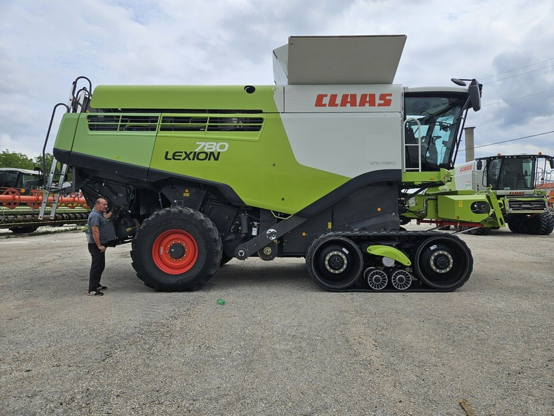 Claas Lexion 780 TT - Combine harvester: picture 3 Claas Lexion 780 TT - Combine harvester: picture 3