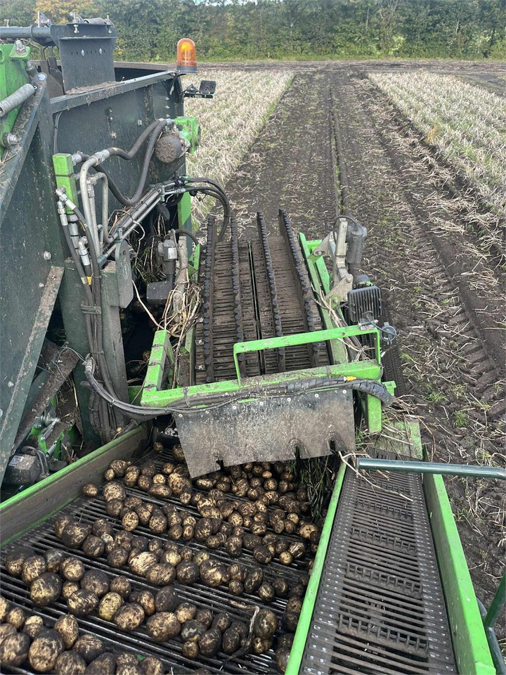 AVR 9200 CR - Potato harvester: picture 4 AVR 9200 CR - Potato harvester: picture 4