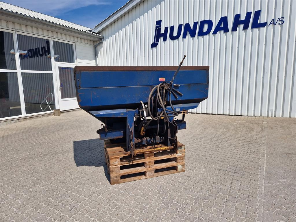 Bogballe C II HYDRAULISK - Fertilizer spreader: picture 1 Bogballe C II HYDRAULISK - Fertilizer spreader: picture 1