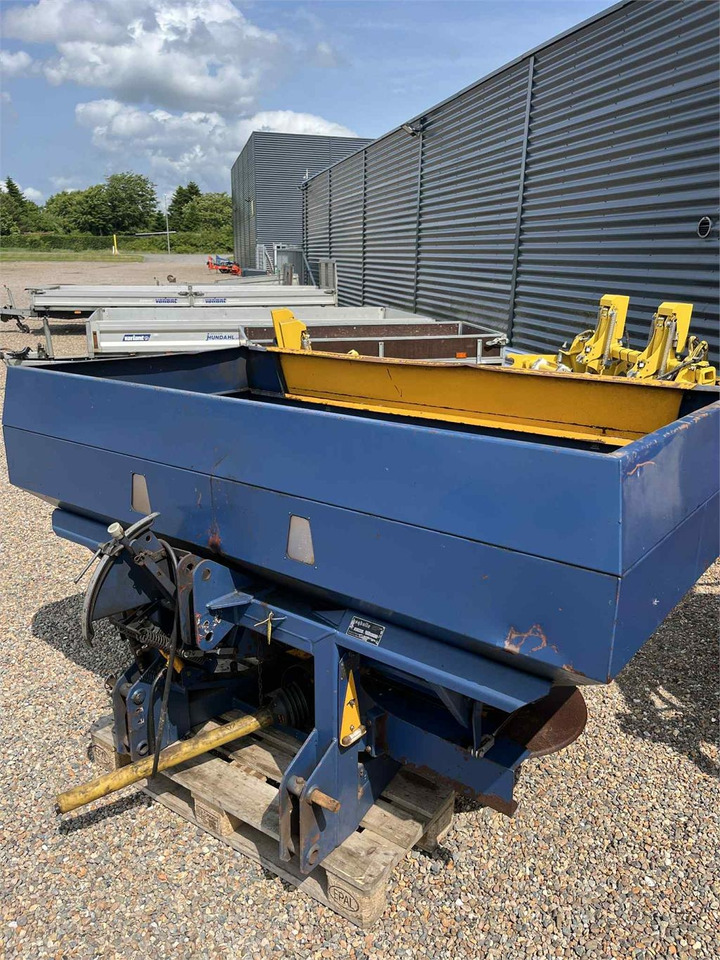 Bogballe E1500 - Fertilizer spreader: picture 2 Bogballe E1500 - Fertilizer spreader: picture 2
