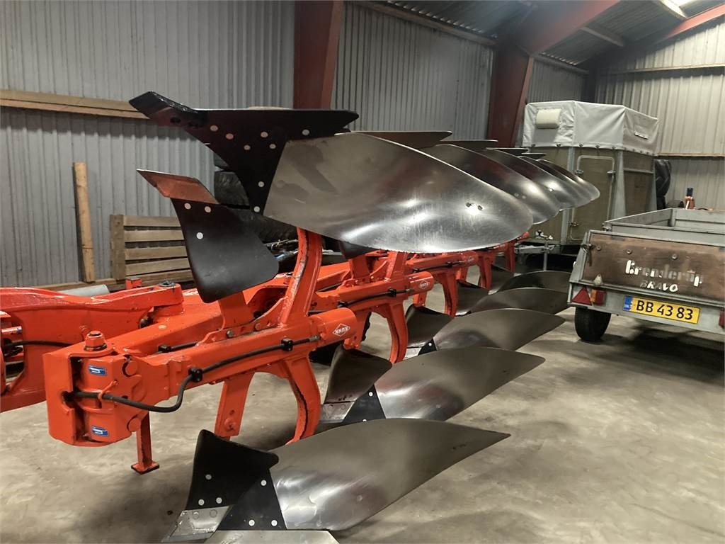 Kuhn VARI-MASTER 122 NSH - Plow: picture 1 Kuhn VARI-MASTER 122 NSH - Plow: picture 1