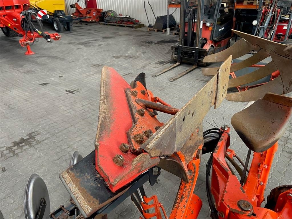 Plow Kuhn VARI-MASTER 153 4+1: picture 6