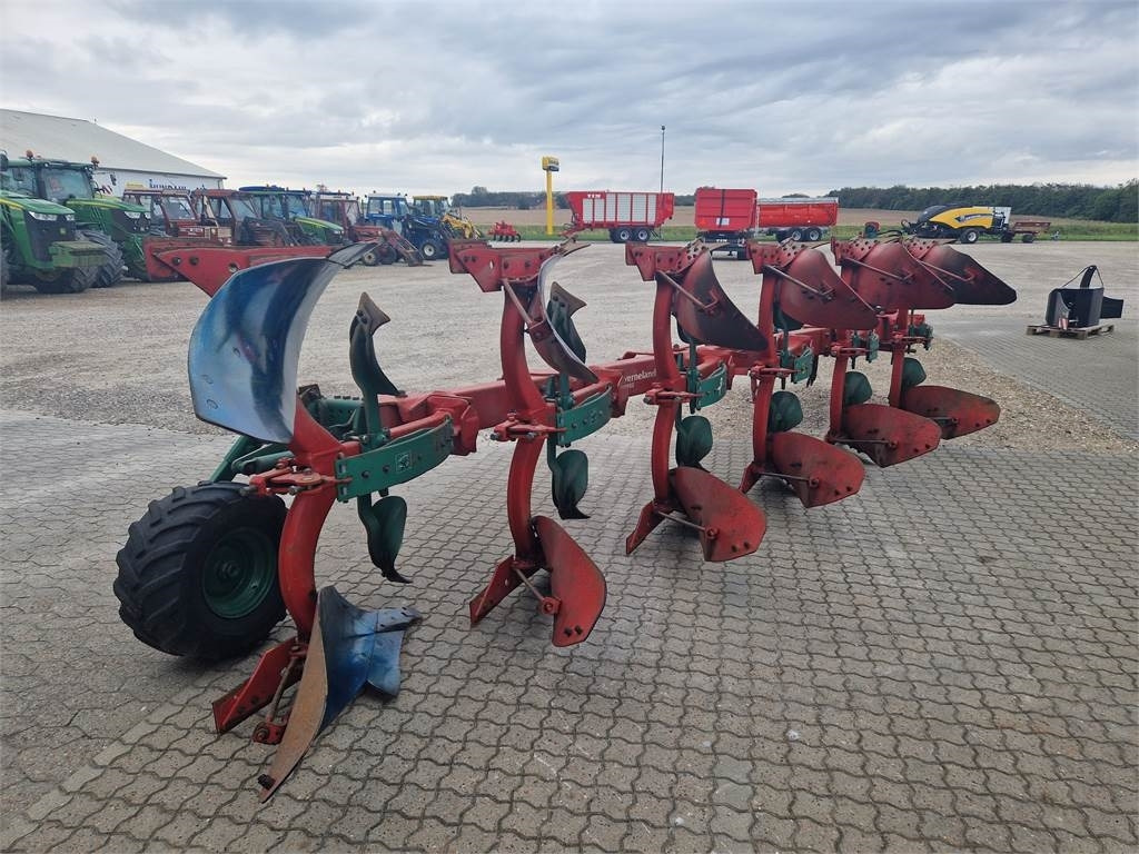 Kverneland EG 100-300-28 - Plow: picture 2 Kverneland EG 100-300-28 - Plow: picture 2