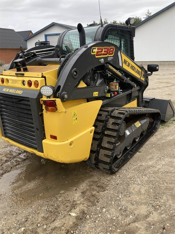 New Holland C 238 LOADER - Compact track loader: picture 4 New Holland C 238 LOADER - Compact track loader: picture 4