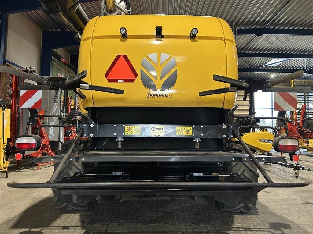 New Holland HALMSPERDER CX/CR - Manure spreader: picture 2 New Holland HALMSPERDER CX/CR - Manure spreader: picture 2