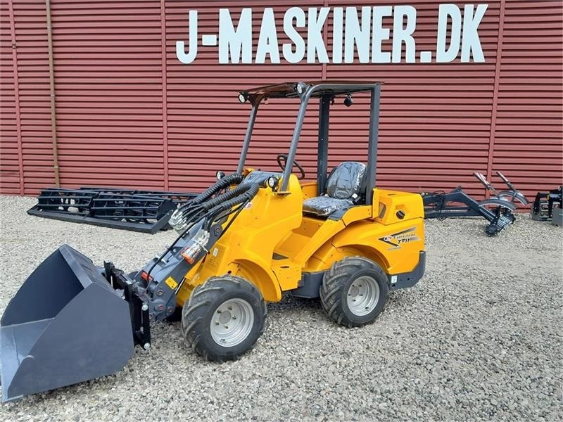 Eurotrac W11 Teleskoparm - Compact loader: picture 2 Eurotrac W11 Teleskoparm - Compact loader: picture 2