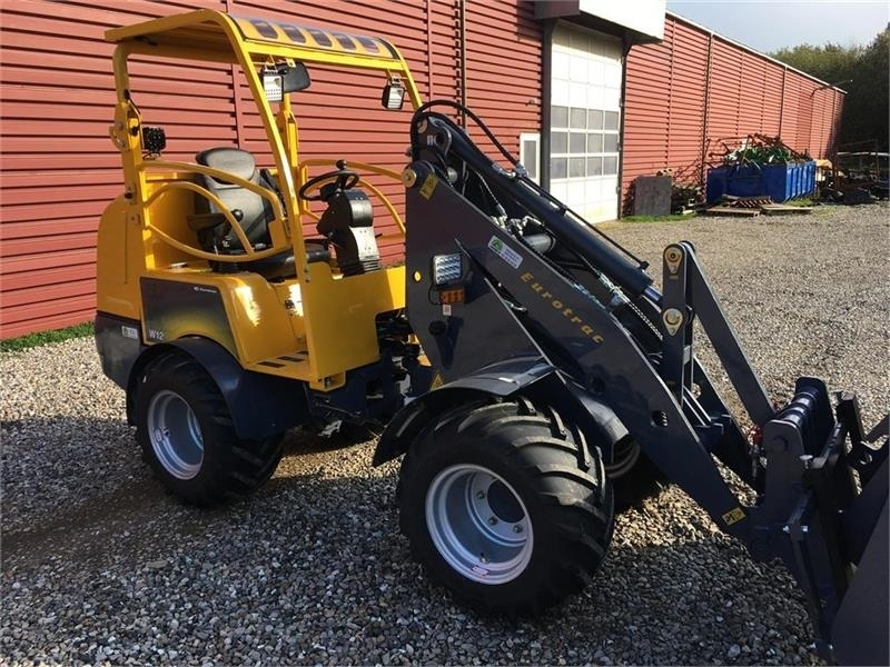 Eurotrac W12 m. lang arm - Compact loader: picture 4 Eurotrac W12 m. lang arm - Compact loader: picture 4