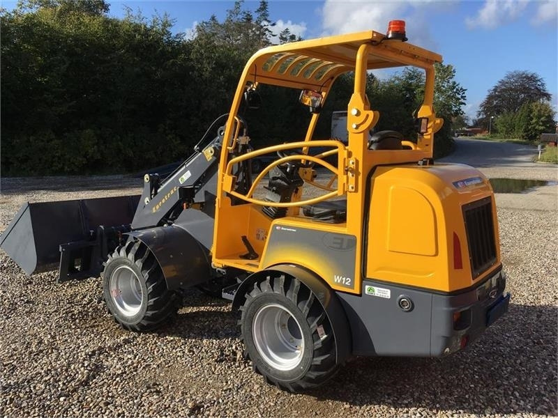 Eurotrac W12 m. lang arm - Compact loader: picture 2 Eurotrac W12 m. lang arm - Compact loader: picture 2