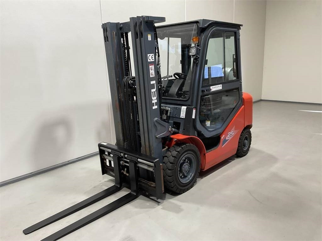Heli CPYD25 - LPG forklift: picture 4 Heli CPYD25 - LPG forklift: picture 4