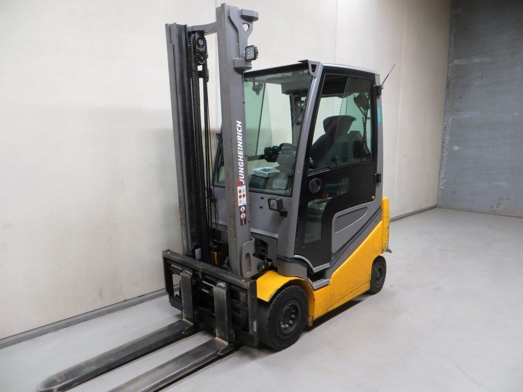 Jungheinrich EFG 425K - Electric forklift: picture 3 Jungheinrich EFG 425K - Electric forklift: picture 3