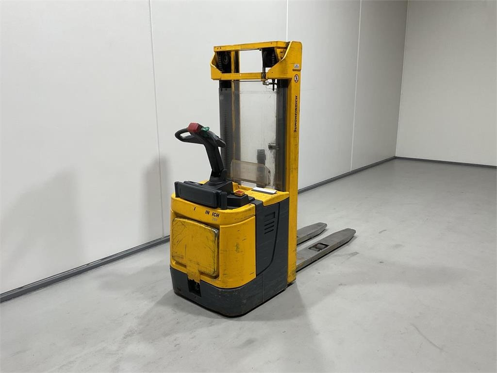 Jungheinrich ERC 214 - Stacker: picture 2 Jungheinrich ERC 214 - Stacker: picture 2