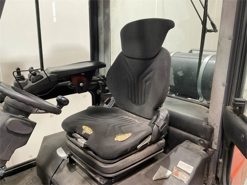 Toyota 02-8FGF30 - LPG forklift: picture 5 Toyota 02-8FGF30 - LPG forklift: picture 5
