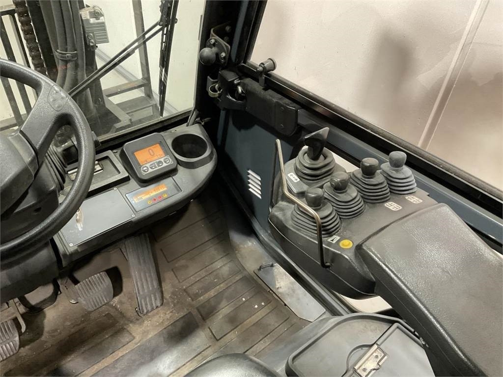 Diesel forklift Toyota 40-8FD40N: picture 6