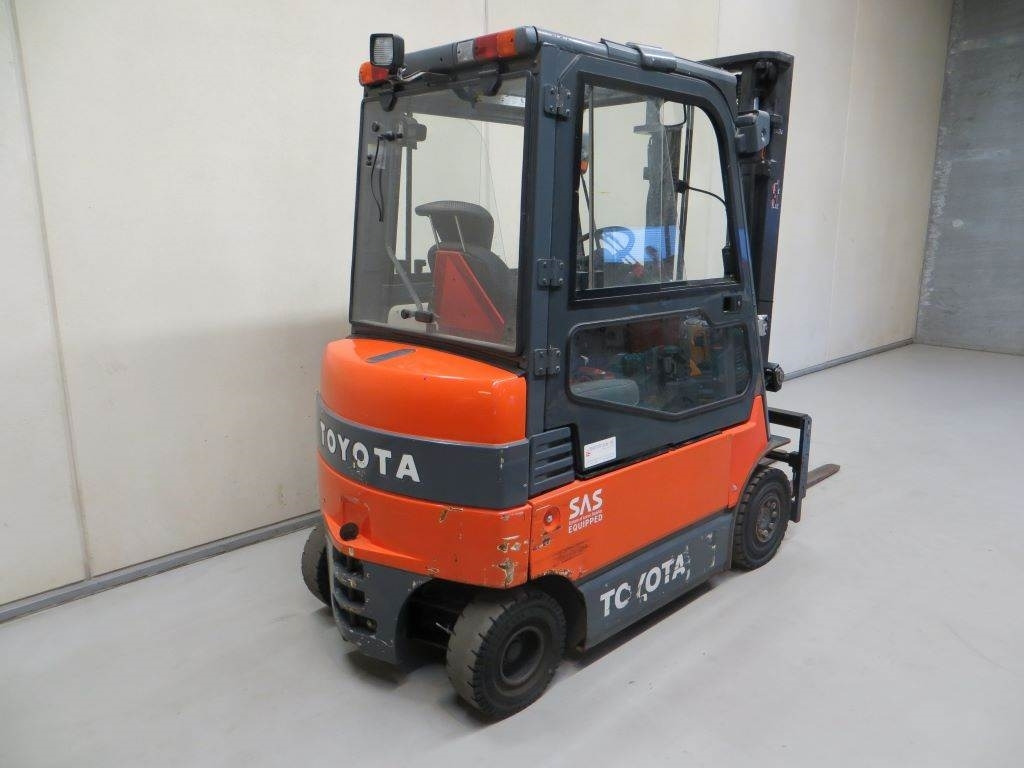 Toyota 7FBMF20 - Electric forklift: picture 4 Toyota 7FBMF20 - Electric forklift: picture 4