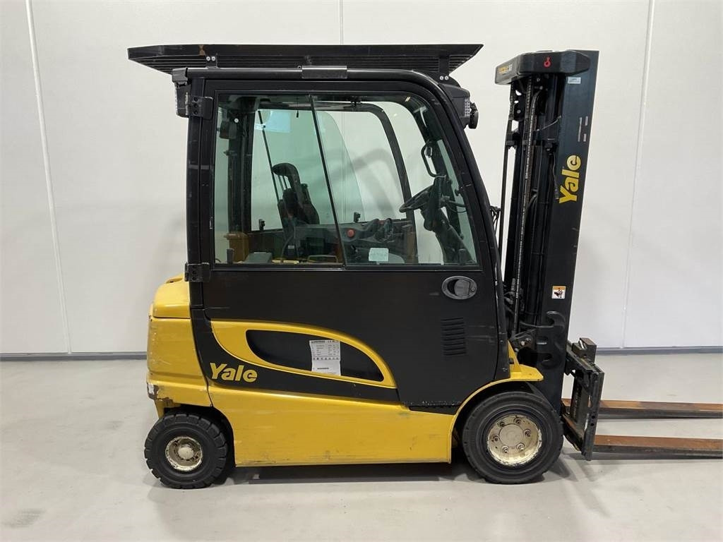 Yale ERP30VL - Electric forklift: picture 1 Yale ERP30VL - Electric forklift: picture 1