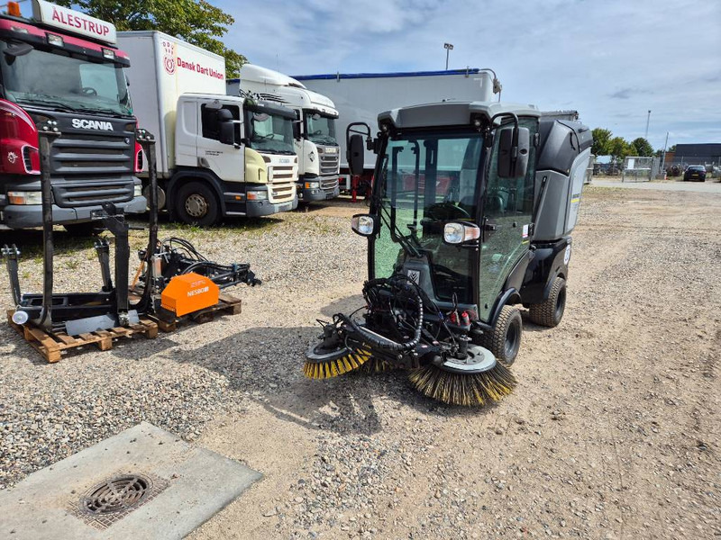 Kärcher MIC 26 // Feje-sug // Kantklipper - Farm trailer: picture 1 Kärcher MIC 26 // Feje-sug // Kantklipper - Farm trailer: picture 1