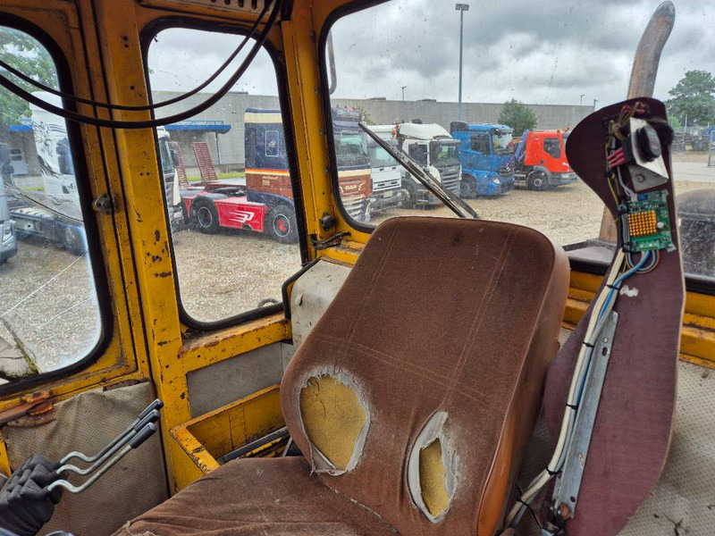 Wheel loader Volvo BM 4300: picture 13