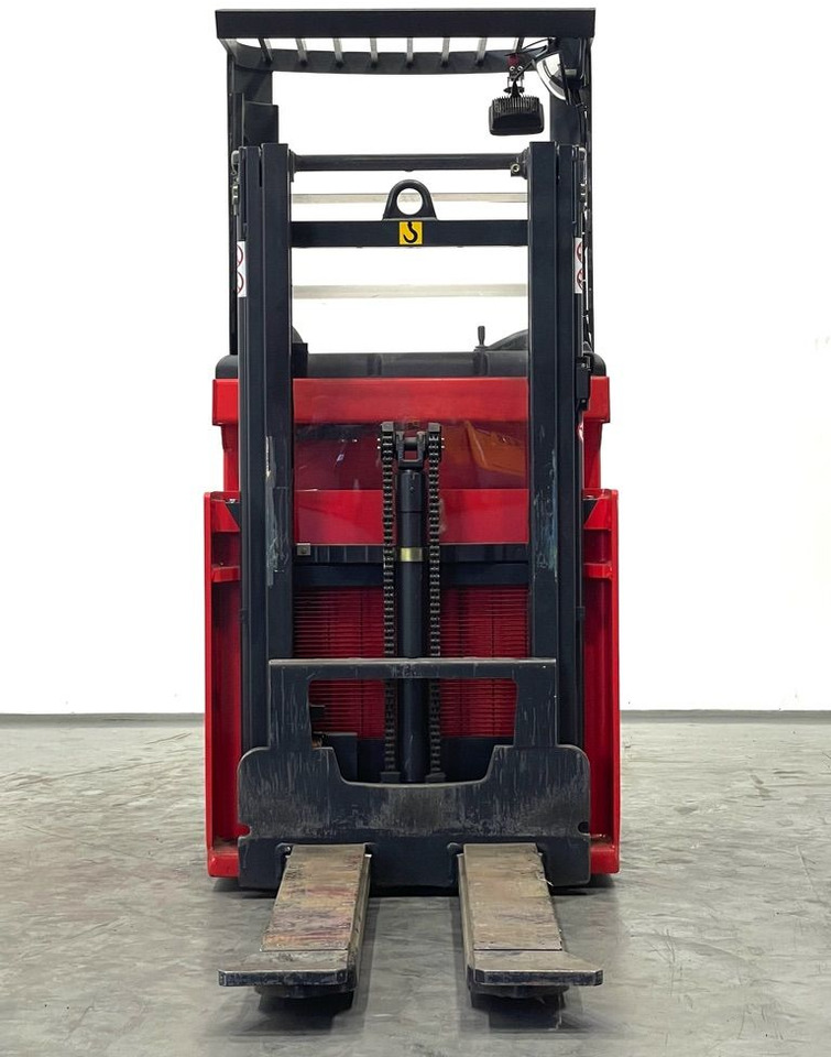 Linde L12R-379 - Stacker: picture 4 Linde L12R-379 - Stacker: picture 4