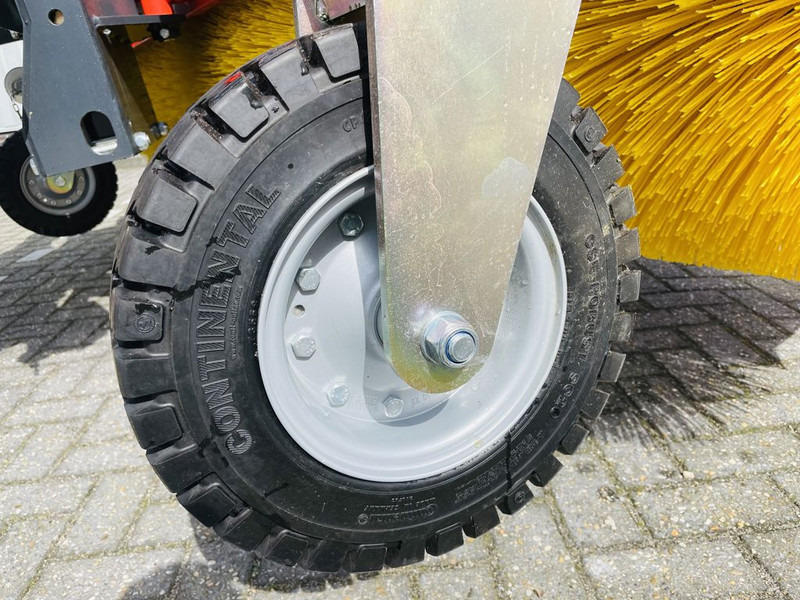 New Road sweeper ADLER K750-270 Veegmachine: picture 14