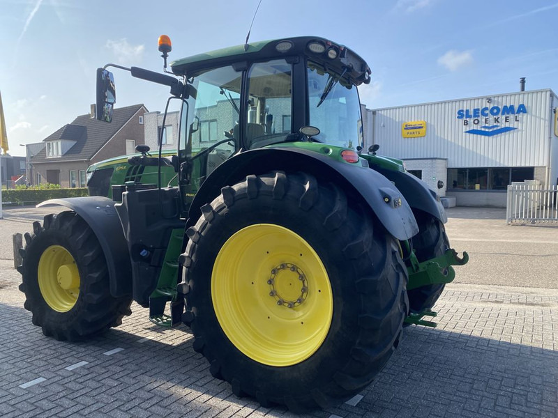 John Deere 6215R Autopowr Premium Edition - Farm tractor: picture 4 John Deere 6215R Autopowr Premium Edition - Farm tractor: picture 4
