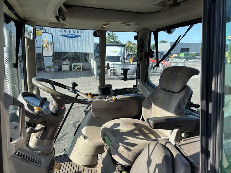 John Deere 7530 Premium AutoPowr - Farm tractor: picture 5 John Deere 7530 Premium AutoPowr - Farm tractor: picture 5