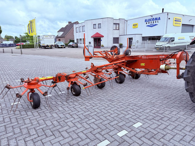 Kuhn GF8501 T - Tedder/ Rake: picture 1 Kuhn GF8501 T - Tedder/ Rake: picture 1