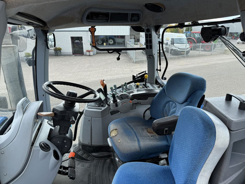 New Holland T7040 Power Command - Farm tractor: picture 5 New Holland T7040 Power Command - Farm tractor: picture 5