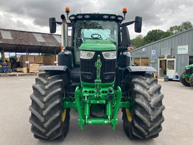 JOHN DEERE 6R 250 - Farm tractor: picture 4 JOHN DEERE 6R 250 - Farm tractor: picture 4
