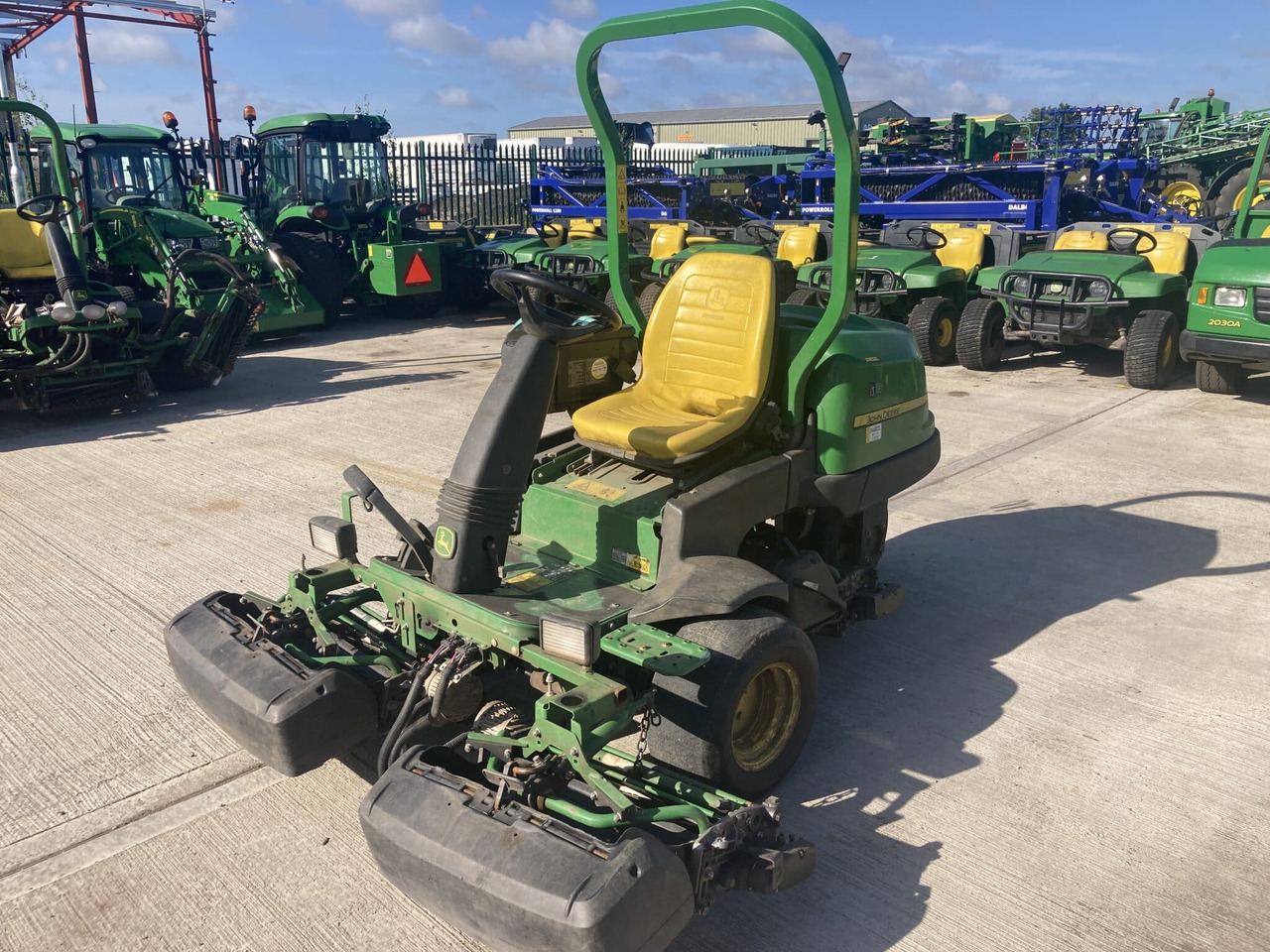 John Deere 2500EH greens triple mower - Garden mower: picture 1 John Deere 2500EH greens triple mower - Garden mower: picture 1