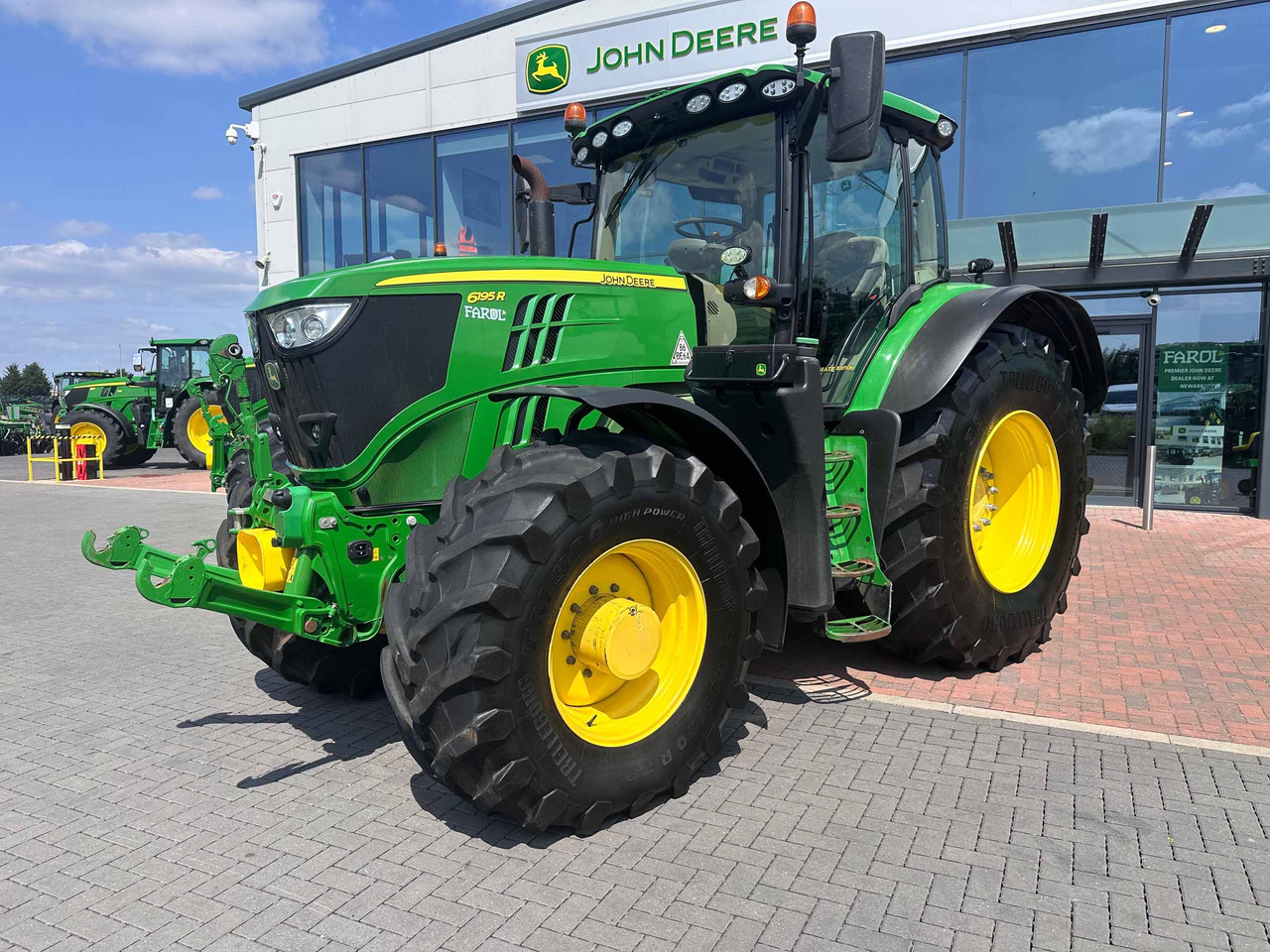 John Deere 6195R - Farm tractor: picture 1 John Deere 6195R - Farm tractor: picture 1