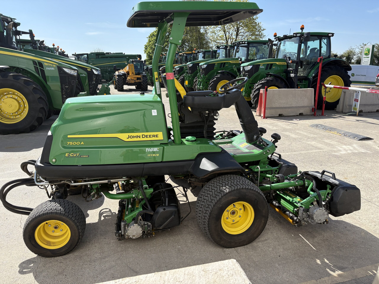 John Deere 7500A E-Cut - Garden mower: picture 3 John Deere 7500A E-Cut - Garden mower: picture 3