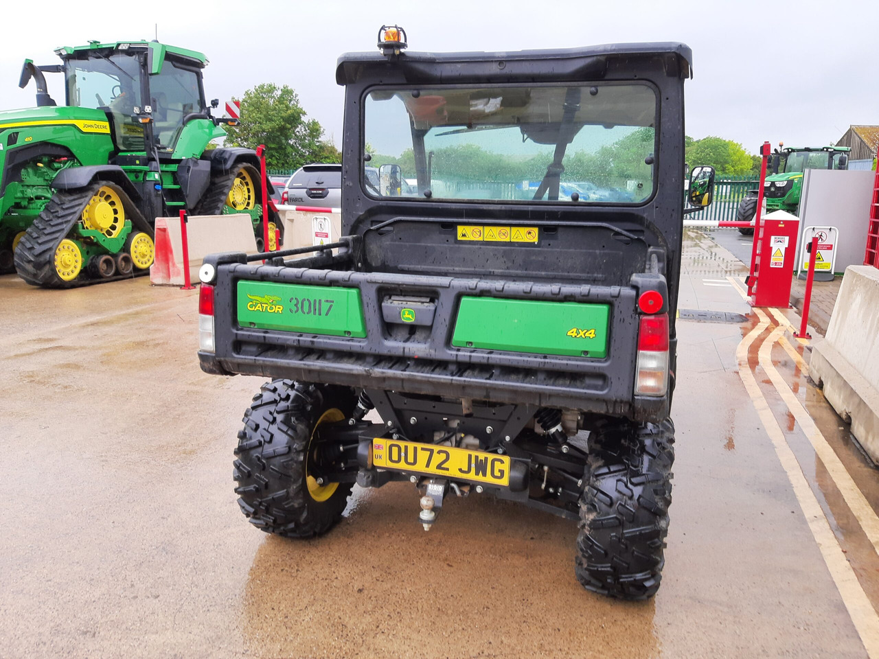 John Deere XUV865M Gator - Side-by-side/ ATV: picture 4 John Deere XUV865M Gator - Side-by-side/ ATV: picture 4